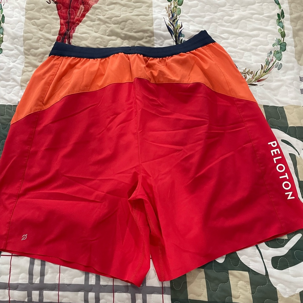 Peloton Men’s Red Performance Lined Training Running Gym Shorts 7” Large